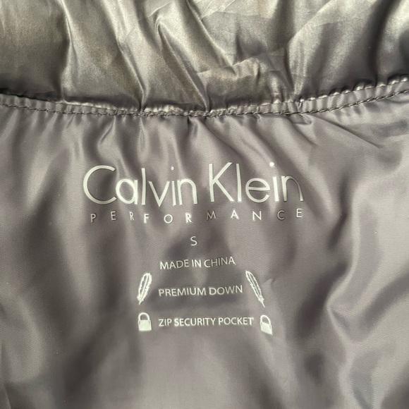 Calvin Klein Performance Premium Down Puffer Vest Women’s Size S - Picture 8 of 10